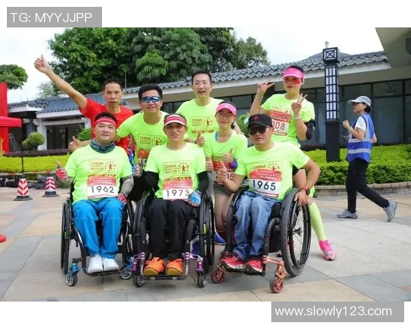 南京攀岩队在马拉松大满贯中的团队协作表现精彩点评